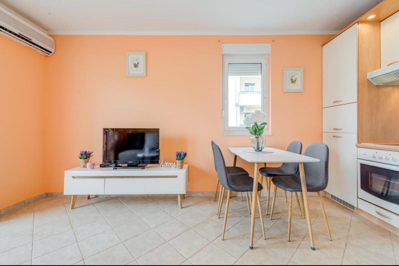 The Best Old Town View Apartment, 5 Min Walk, Parking Трогир Экстерьер фото